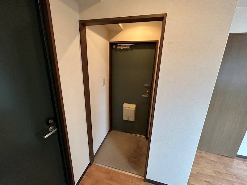 FLAT34西宮の玄関写真