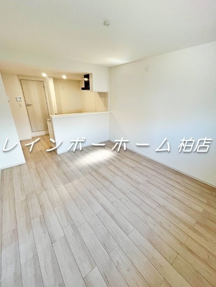 居室・リビング　同施工。参考写真。