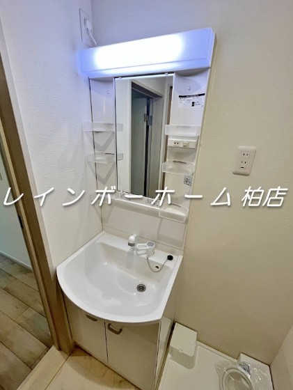 洗面設備　同施工。参考写真。