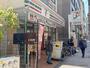 コンビニ　セブン-イレブン 南船場三休橋筋店（コンビニ）まで92m