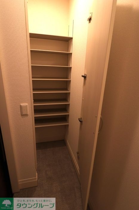 玄関　★お問い合わせはタウンハウジングまで★