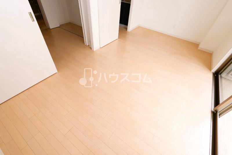 京阪本線 寝屋川市駅 徒歩8分 3階建 築10年の居間写真