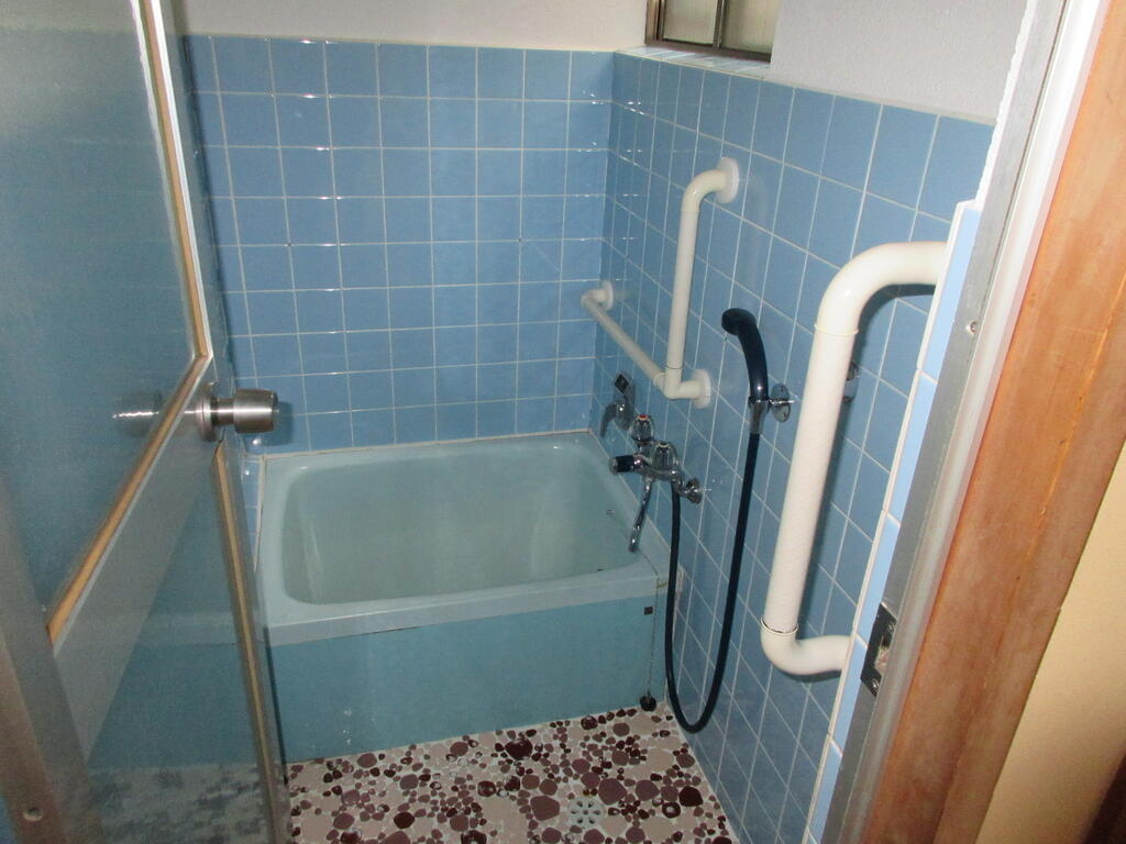 西ノ京永本町貸家の風呂写真