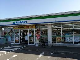 コンビニ　ファミリーマート 筑前山家道店（コンビニ）まで605m