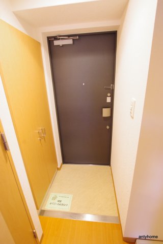 エステムコート新大阪4エキスプレイスの玄関写真
