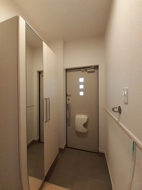 玄関　※同物件・同タイプの写真です