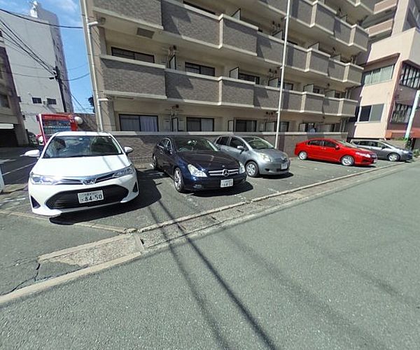 駐車場　駐車場です