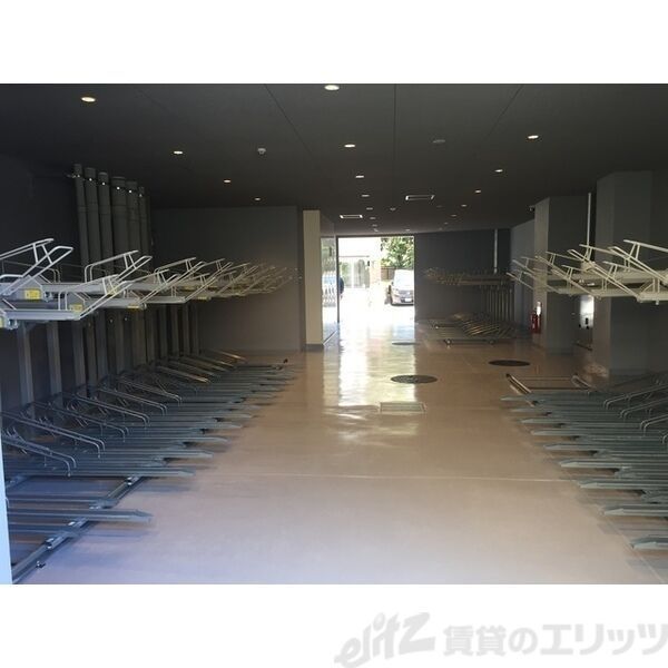 コンフォリア江坂広芝町の外観写真