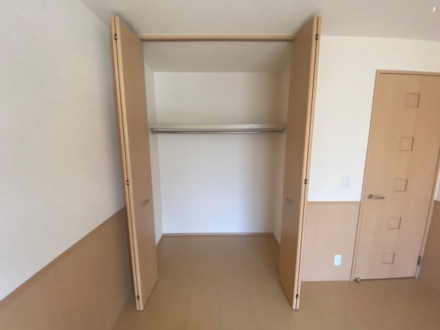 レフィナードカルチェ D棟の内装写真