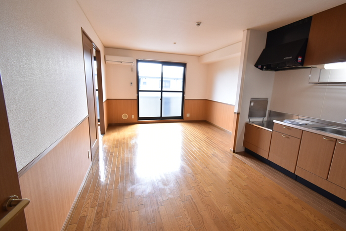 アルファタウン秦野新町Bの居間写真