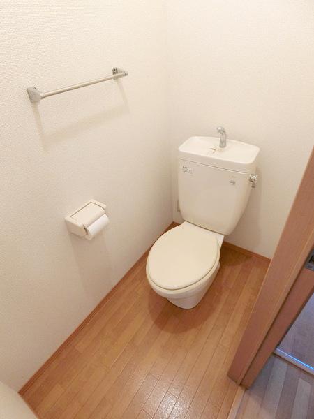 IS若葉Bのトイレ写真