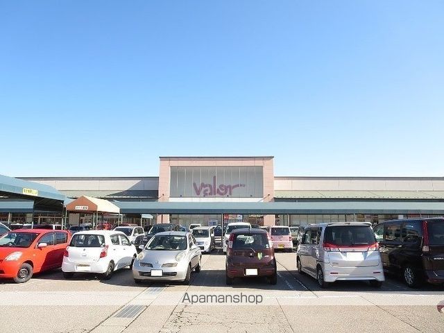 スーパー　バロー金沢大桑店（スーパー）まで2976m