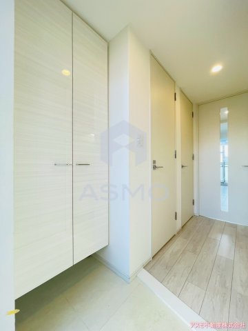玄関　同マンション別部屋　参考写真