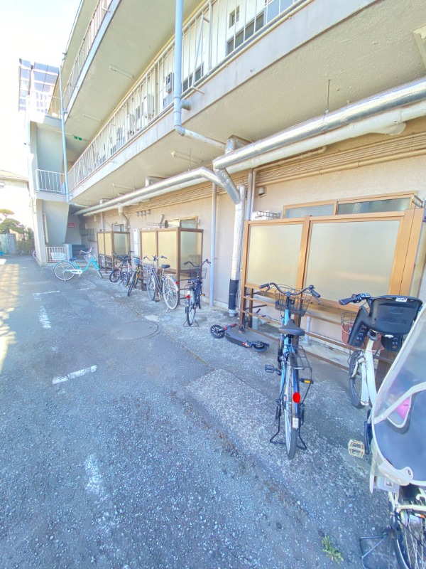 玄関　※他部屋参考写真