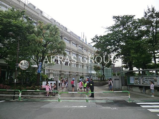 小学校　荒川区立第七峡田小学校（小学校）まで396m