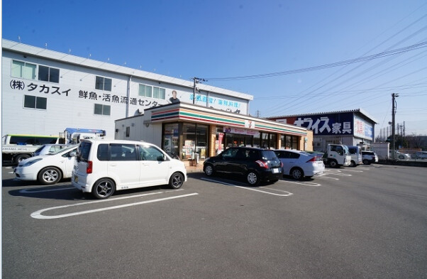 コンビニ　セブンイレブン福岡松島4丁目店（コンビニ）まで202m