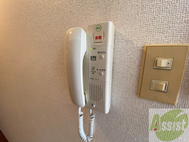 セキュリティ　来客時、確認しないで扉を開けないように気を付けてくださいね