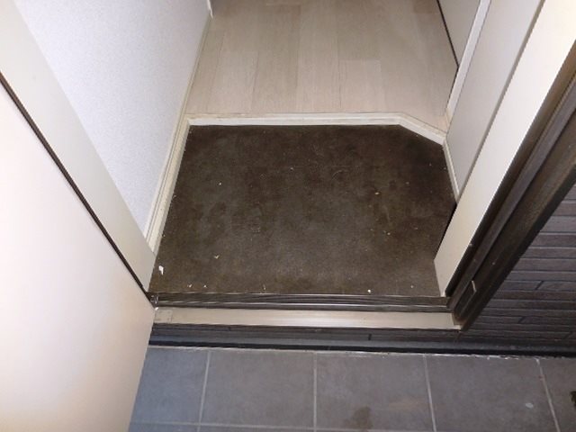 阪神本線 尼崎センタープール前駅 徒歩7分 2階建 築10年の玄関写真