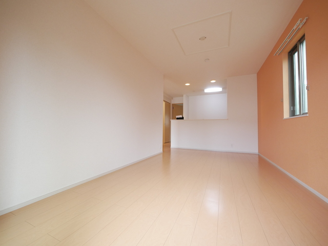 居室・リビング　★アクセントの壁がおしゃれなお部屋です★