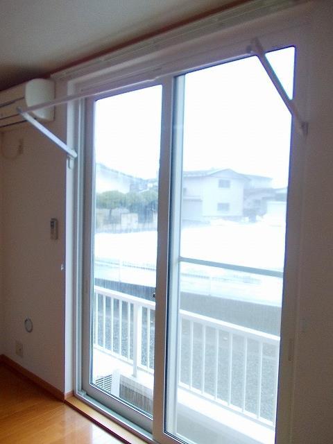 その他設備　室内物干し