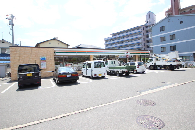 コンビニ　セブンイレブン広島中筋２丁目店（コンビニ）まで634m