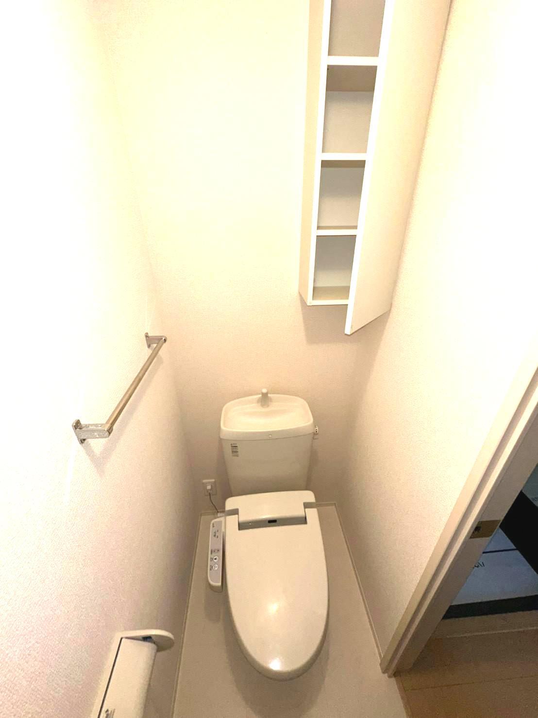 鹿児島市電唐湊線 神田駅 徒歩18分 3階建 築15年のトイレ写真