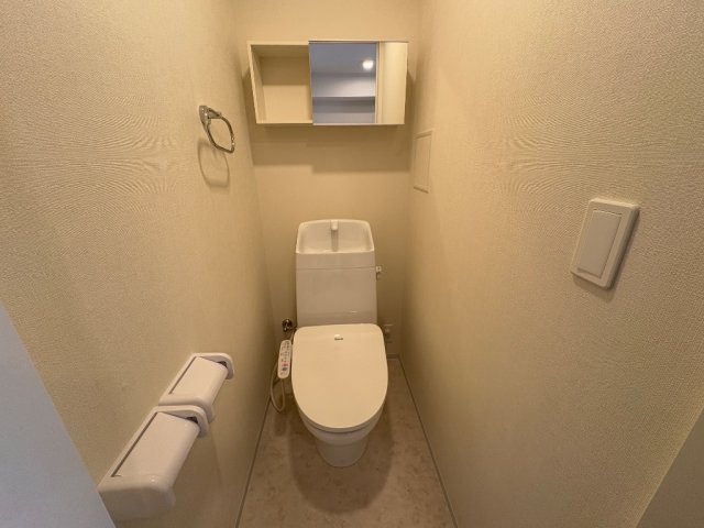 熊本市電健軍線 健軍町駅 徒歩17分 2階建 築2年のトイレ写真