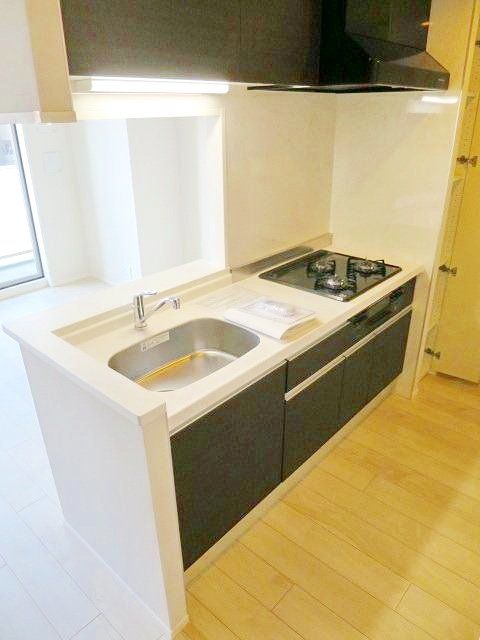 キッチン　３口ガスシステムキッチン