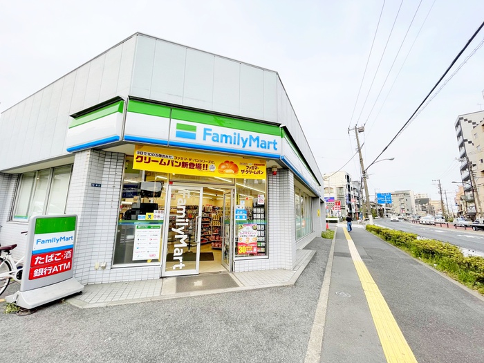 コンビニ　ファミリーマート十条仲原3丁目（コンビニ）まで449m