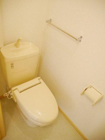 トイレ　コンパクトで使いやすいトイレです