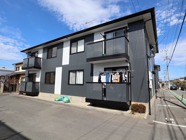 ロイヤルアネックス富の原 B棟
