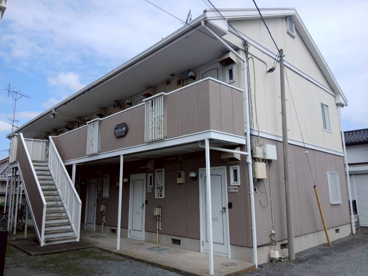 建物外観　閑静な住宅街。