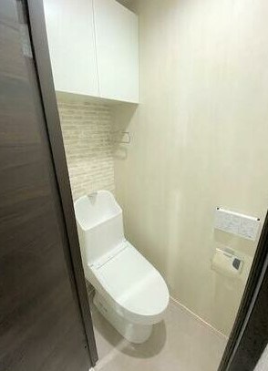 西武新宿線 井荻駅 徒歩3分 5階建 築7年のトイレ写真