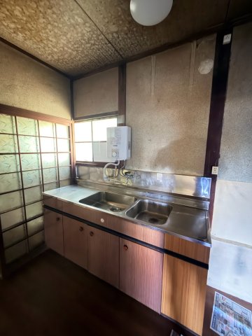 東人丸町貸家のキッチン写真