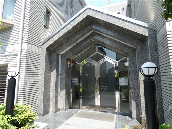 阪急神戸線 岡本駅 徒歩3分 3階建 築35年の外観写真