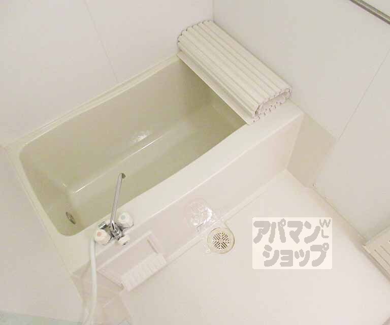 バス・シャワールーム　清潔感あるお風呂場！