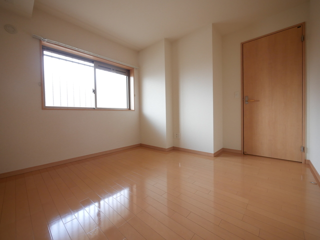 その他部屋・スペース　★フローリングのきれいなお部屋です★