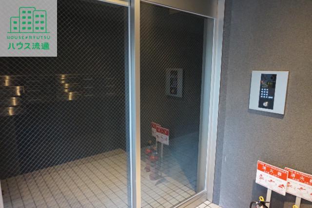 ＪＲ長崎本線 長崎駅 バス乗車時間：36分 最寄りバス停で下車 徒歩1分 4階建 築10年の外観写真