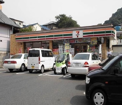 広島高速交通アストラムライン 牛田駅 バス乗車時間：10分 最寄りバス停で下車 徒歩5分 3階建 築5年の周辺写真