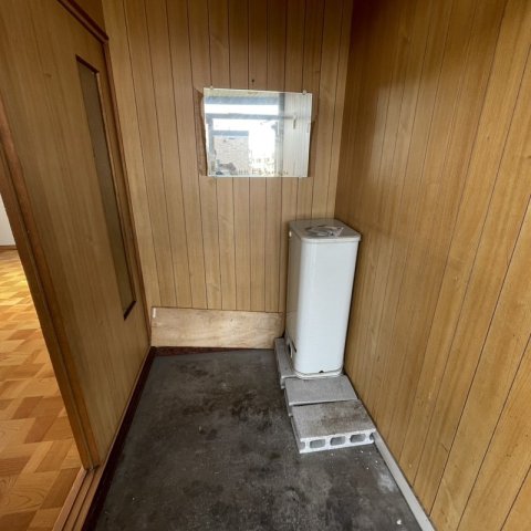 函館市電湯川線 杉並町駅 徒歩28分 2階建 築51年の玄関写真