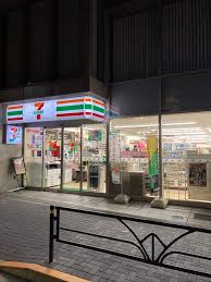 コンビニ　セブンイレブン 渋谷千駄ヶ谷1丁目店（コンビニ）まで649m