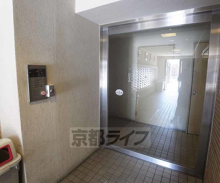 ハウスセゾン御所南の外観写真