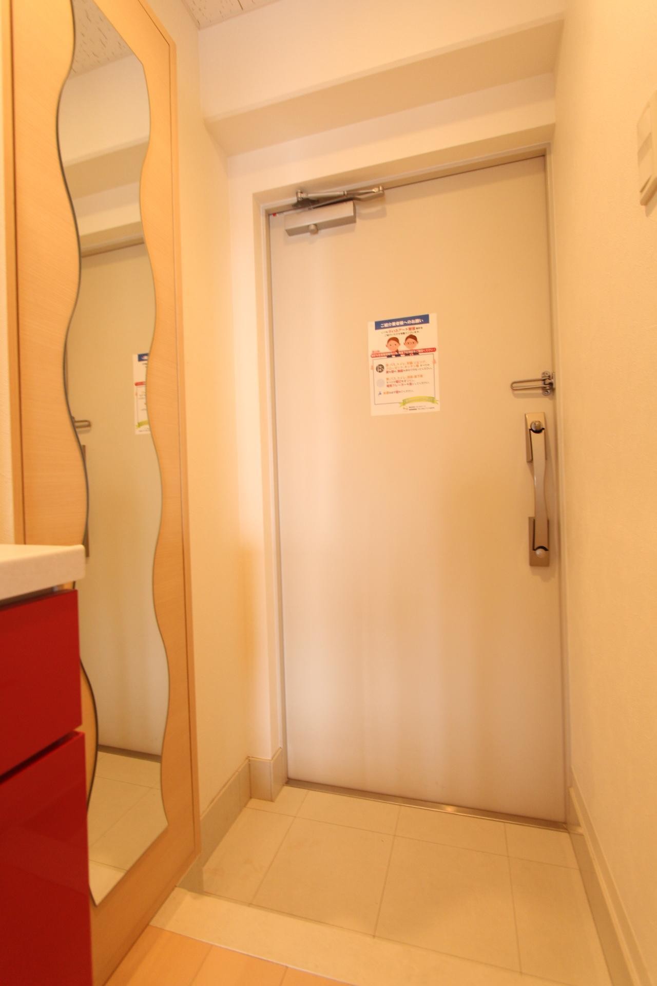 玄関　同タイプ別部屋写真です。現況優先となります。