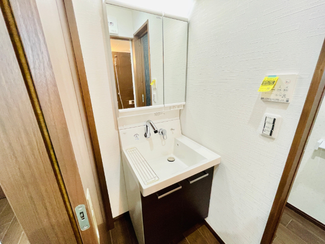 洗面設備　※別部屋の写真になります
