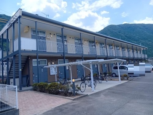 レオパレスほわいとぴーちの外観写真