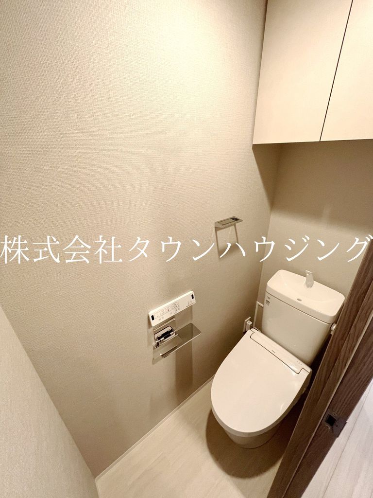 トイレ　※同室タイプ参考写真
