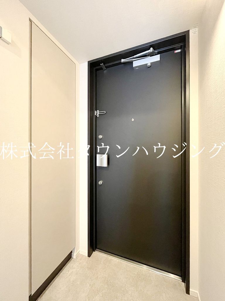 玄関　※同室タイプ参考写真