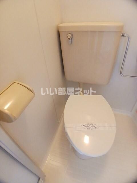 Gloire烏丸五条のトイレ写真