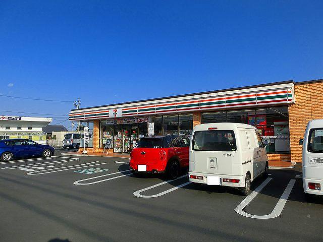 コンビニ　セブン イレブン四日市生桑町店（コンビニ）まで236m