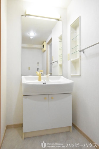 洗面設備　※同タイプ別部屋のため、参考画像であり現況優先です。